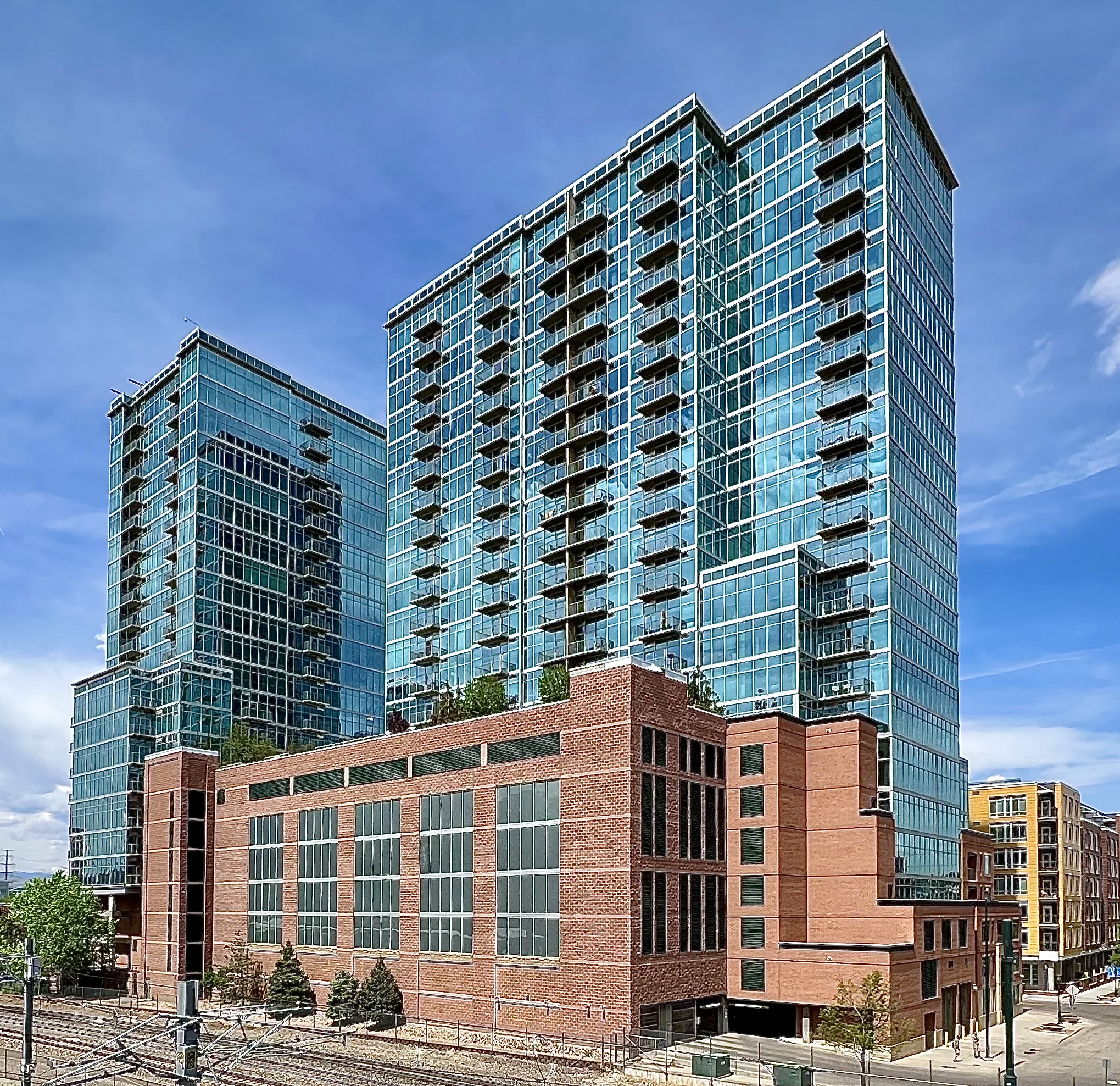 Glass House Condos 1700 Bassett Street City Lights Denver